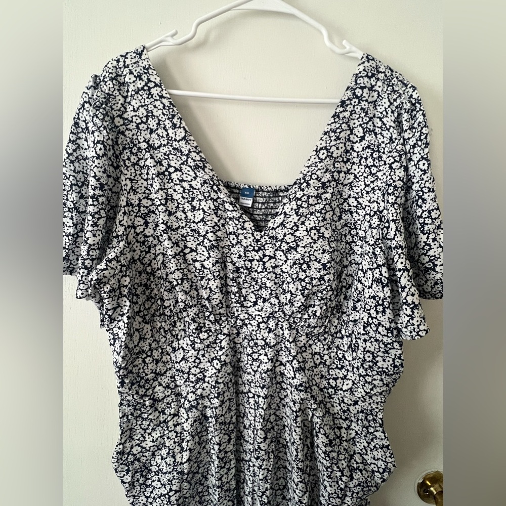 Old Navy XXL Floral Jumper